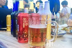 哈尔滨万达城雪花啤酒文化节启幕