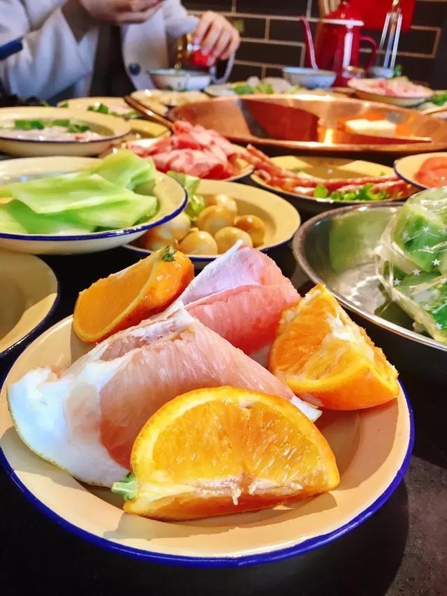 菜品1元起,2个人能吃17个菜?哈尔滨这家带你穿越回80年代