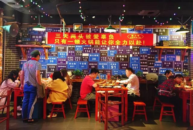 菜品1元起,2个人能吃17个菜?哈尔滨这家带你穿越回80年代