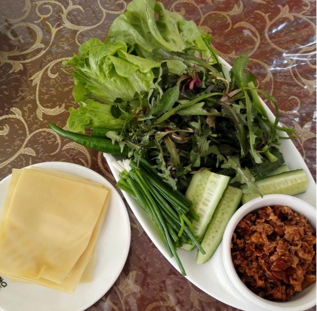 东北的蘸酱菜到底有多野?