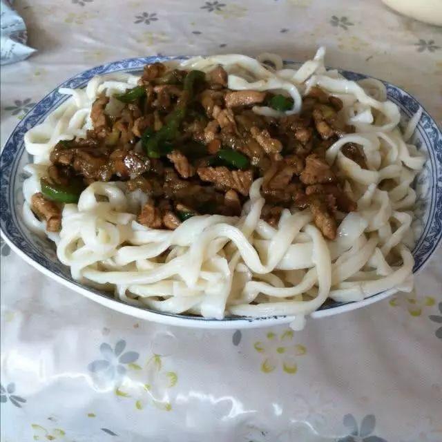 东北主食大合集,一共32种,吃过2/3,实打实的东北人