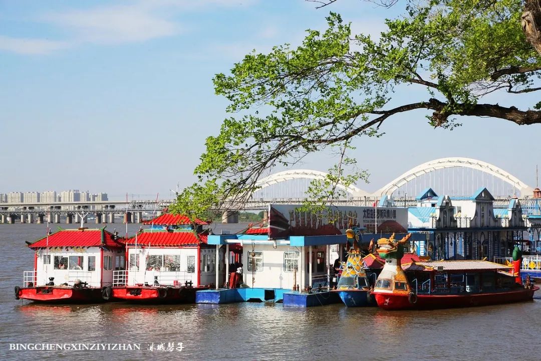 去哈尔滨旅游最应该的地方是哪里?松花江畔的斯大林公园