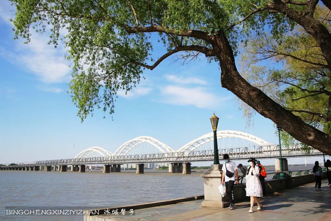 去哈尔滨旅游最应该的地方是哪里?松花江畔的斯大林公园