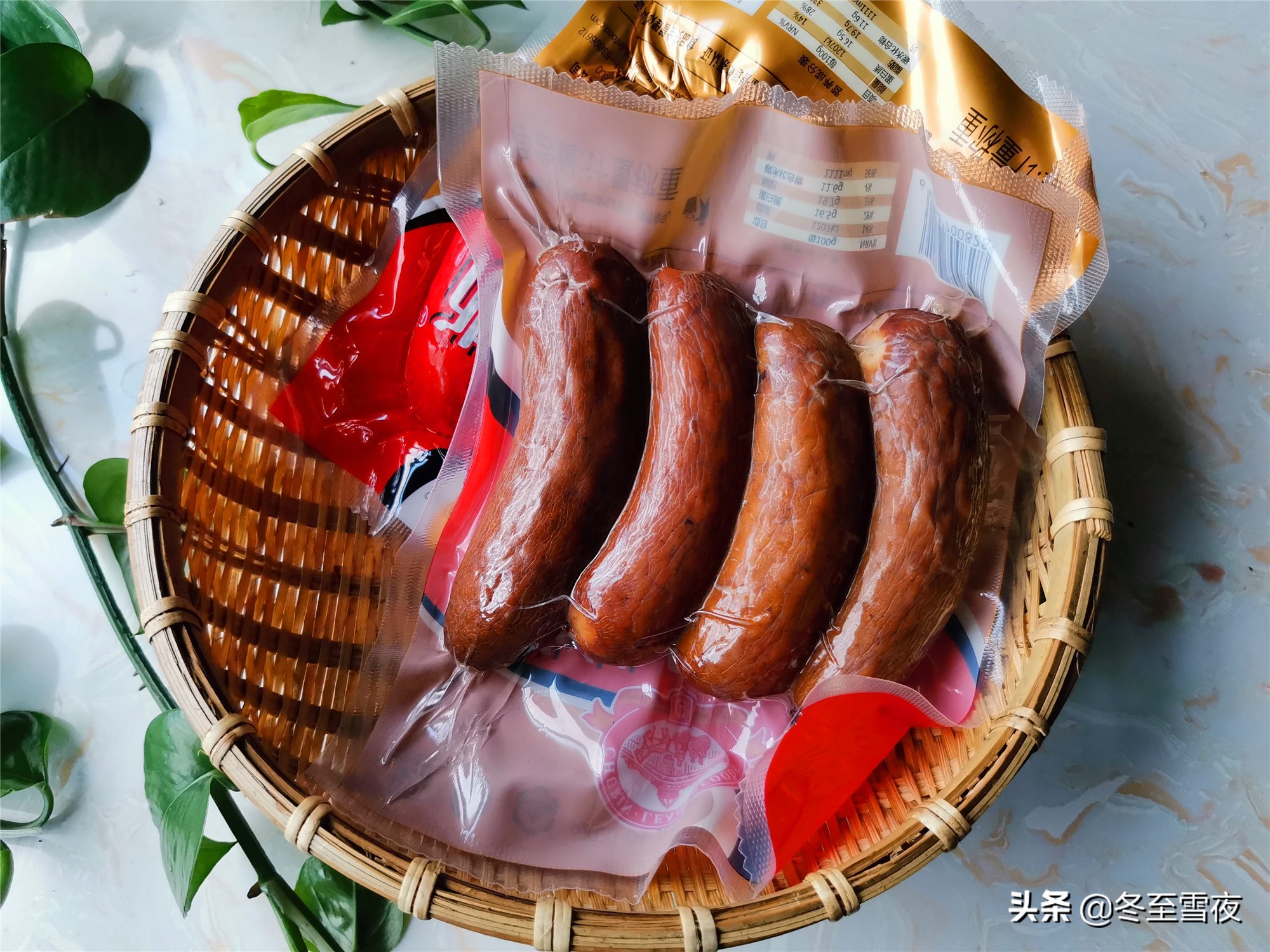 冬季来哈尔滨旅游,选择这些特产带回家送人,独有的特色风味美食