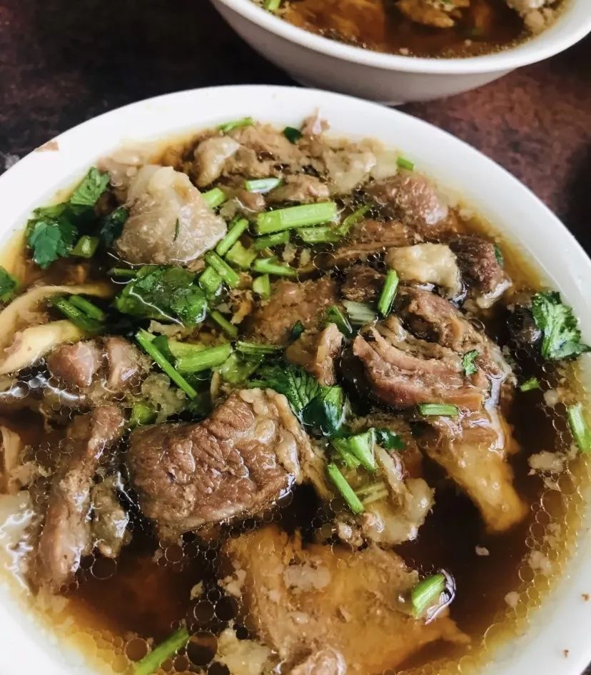 【美食】哈尔滨必打卡的八家清真馆子,排队到腿软也要吃!